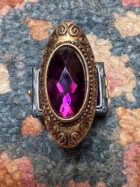 Vintage Style Statement Ring Purple Faceted Stone Size 7.5